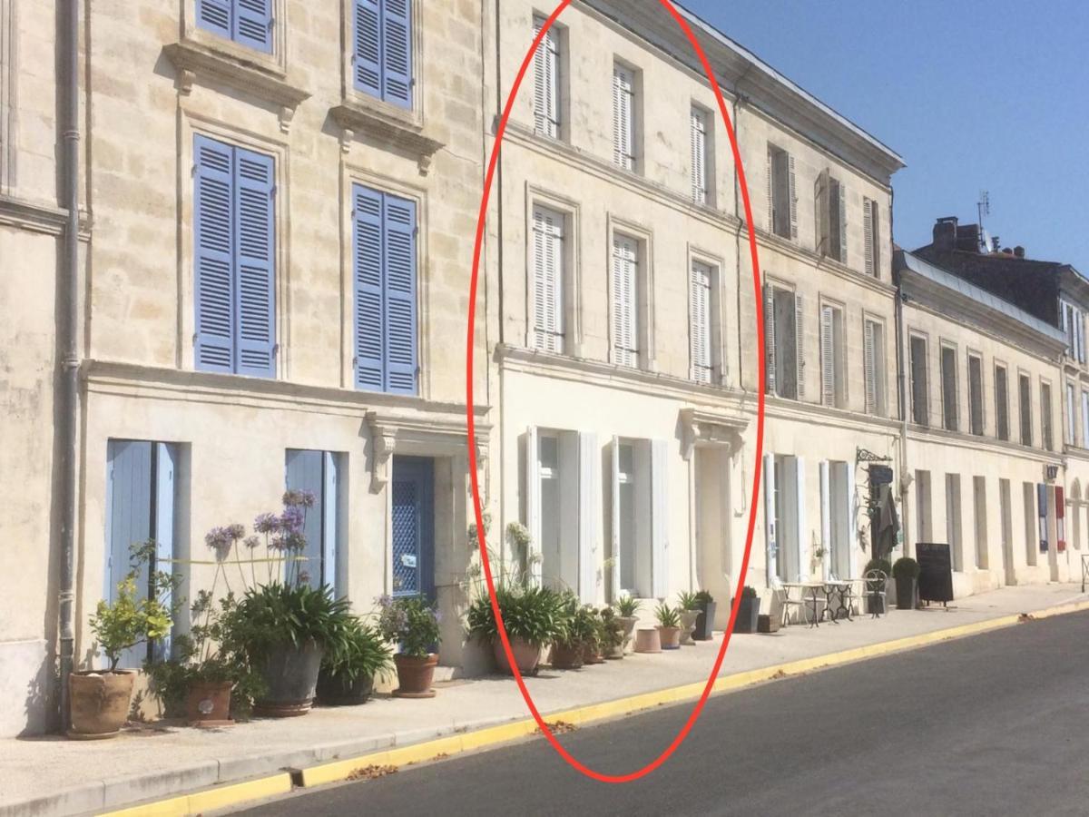 La Maison Du Port Mortagne-sur-Gironde Екстериор снимка
