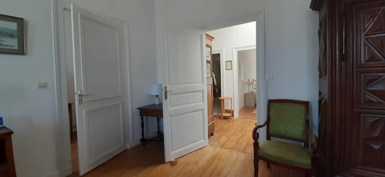 La Maison Du Port Mortagne-sur-Gironde Екстериор снимка