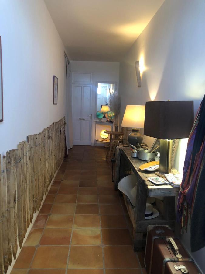 La Maison Du Port Mortagne-sur-Gironde Екстериор снимка
